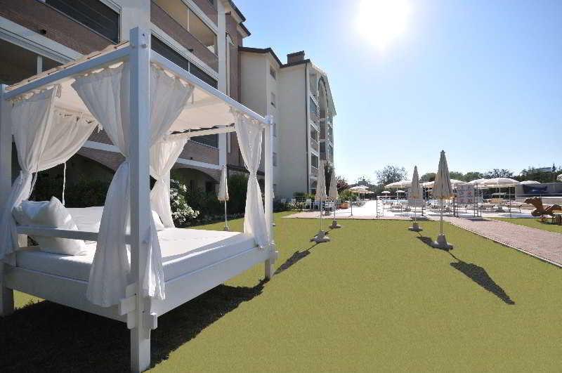 Residence Cleo Llido Degli Estensi Exterior photo